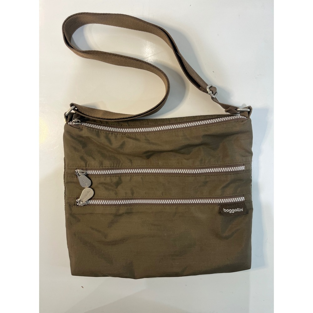 Baggallini Crossbody Bag Travel Purse Lightweight Shoulder‎ Bag Olive Green